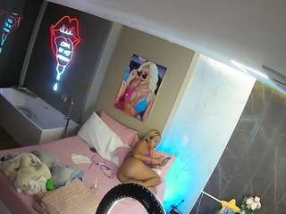 voyeurcam-casa-salsa-bedroom-3