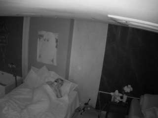 voyeurcam-casa-salsa-bedroom-3