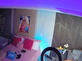 voyeurcam-casa-salsa-bedroom-3