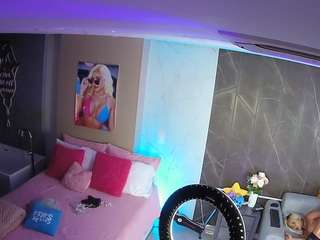 voyeurcam-casa-salsa-bedroom-3