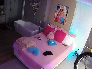 voyeurcam-casa-salsa-bedroom-3