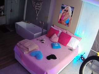 voyeurcam-casa-salsa-bedroom-3