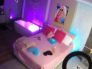 voyeurcam-casa-salsa-bedroom-3