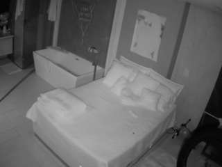 voyeurcam-casa-salsa-bedroom-3