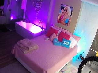 voyeurcam-casa-salsa-bedroom-3