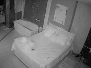 voyeurcam-casa-salsa-bedroom-3