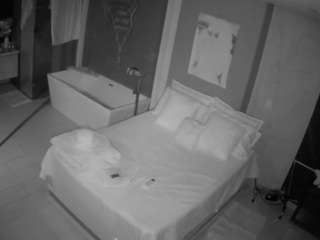 voyeurcam-casa-salsa-bedroom-3