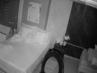 voyeurcam-casa-salsa-bedroom-3