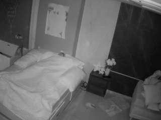 voyeurcam-casa-salsa-bedroom-3