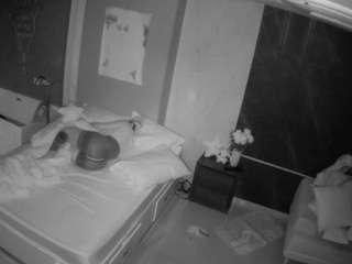 voyeurcam-casa-salsa-bedroom-3