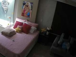 voyeurcam-casa-salsa-bedroom-3