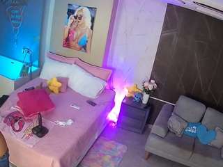 voyeurcam-casa-salsa-bedroom-3