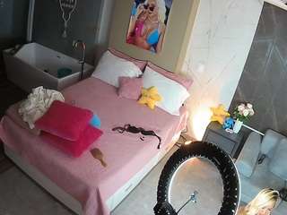 voyeurcam-casa-salsa-bedroom-3
