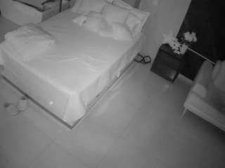 voyeurcam-casa-salsa-bedroom-3