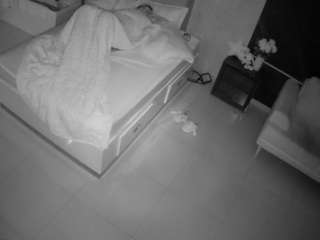 voyeurcam-casa-salsa-bedroom-3