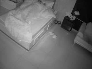 voyeurcam-casa-salsa-bedroom-3