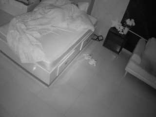 voyeurcam-casa-salsa-bedroom-3