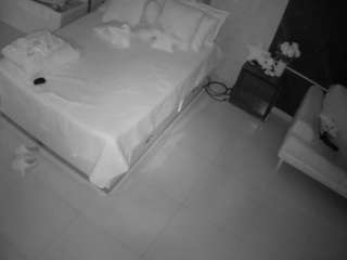 voyeurcam-casa-salsa-bedroom-3