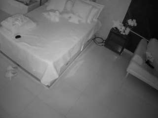 voyeurcam-casa-salsa-bedroom-3