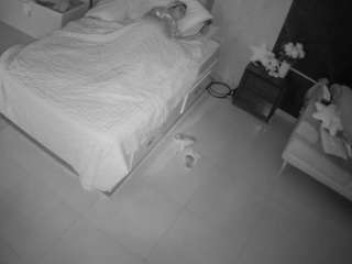 voyeurcam-casa-salsa-bedroom-3