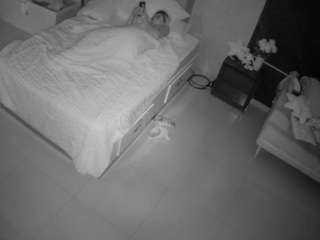 voyeurcam-casa-salsa-bedroom-3