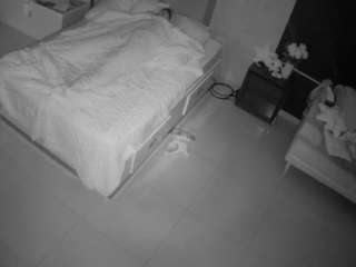 voyeurcam-casa-salsa-bedroom-3