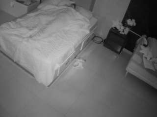 voyeurcam-casa-salsa-bedroom-3