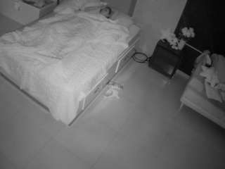 voyeurcam-casa-salsa-bedroom-3