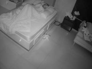 voyeurcam-casa-salsa-bedroom-3