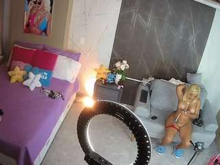voyeurcam-casa-salsa-bedroom-3