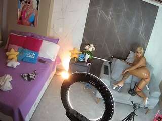 voyeurcam-casa-salsa-bedroom-3