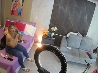 voyeurcam-casa-salsa-bedroom-3