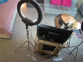 voyeurcam-casa-salsa-bedroom-3 camsoda