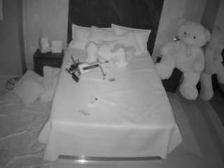 voyeurcam-casa-salsa-bedroom-3