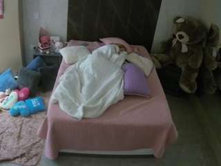 voyeurcam-casa-salsa-bedroom-3 camsoda