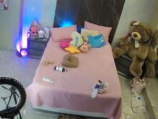 voyeurcam-casa-salsa-bedroom-3