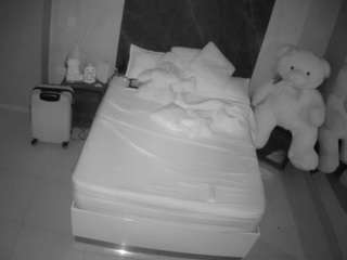 voyeurcam-casa-salsa-bedroom-3