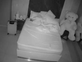 voyeurcam-casa-salsa-bedroom-3