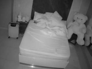 voyeurcam-casa-salsa-bedroom-3