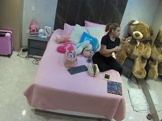 voyeurcam-casa-salsa-bedroom-3