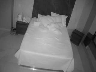 voyeurcam-casa-salsa-bedroom-3