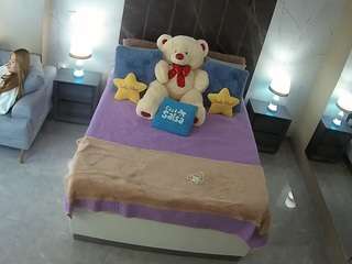 voyeurcam-casa-salsa-bedroom-3