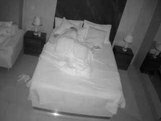 voyeurcam-casa-salsa-bedroom-3