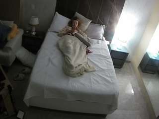 voyeurcam-casa-salsa-bedroom-3