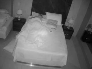 voyeurcam-casa-salsa-bedroom-3
