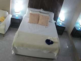 voyeurcam-casa-salsa-bedroom-3