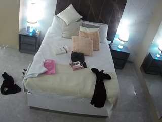 voyeurcam-casa-salsa-bedroom-3