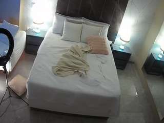 voyeurcam-casa-salsa-bedroom-3