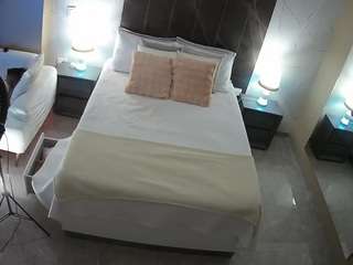voyeurcam-casa-salsa-bedroom-3