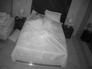 voyeurcam-casa-salsa-bedroom-3